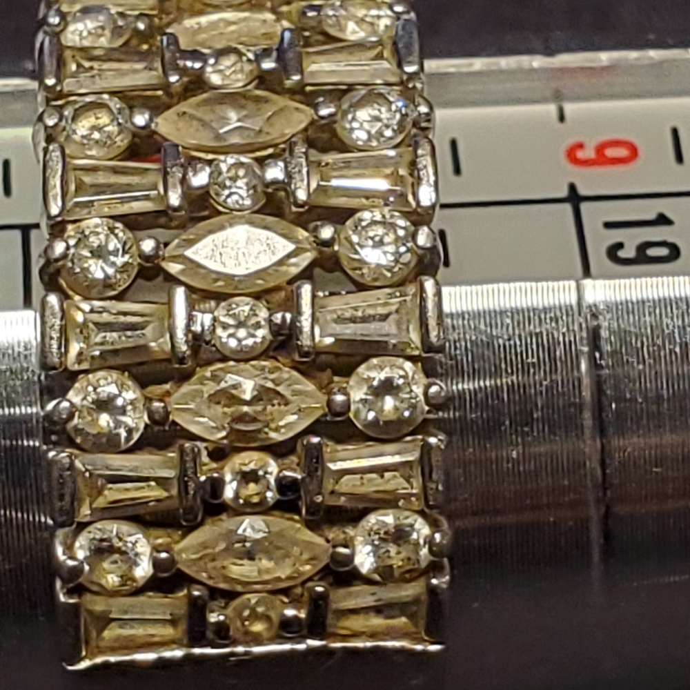 Sterling Silver and CZ Ladies Ring - Picture 7 of 8
